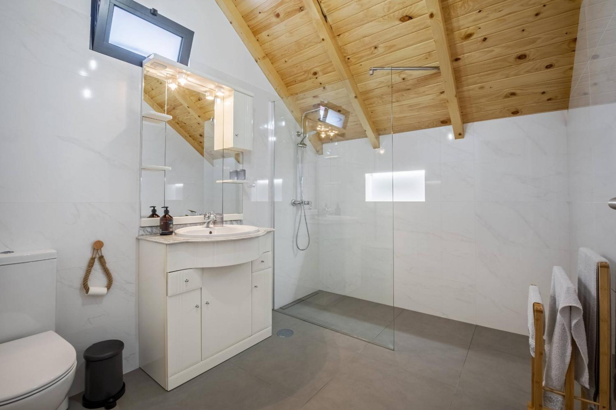 Mountain Retreat By Madeira Sun Travel Vila Porto Moniz Exterior foto