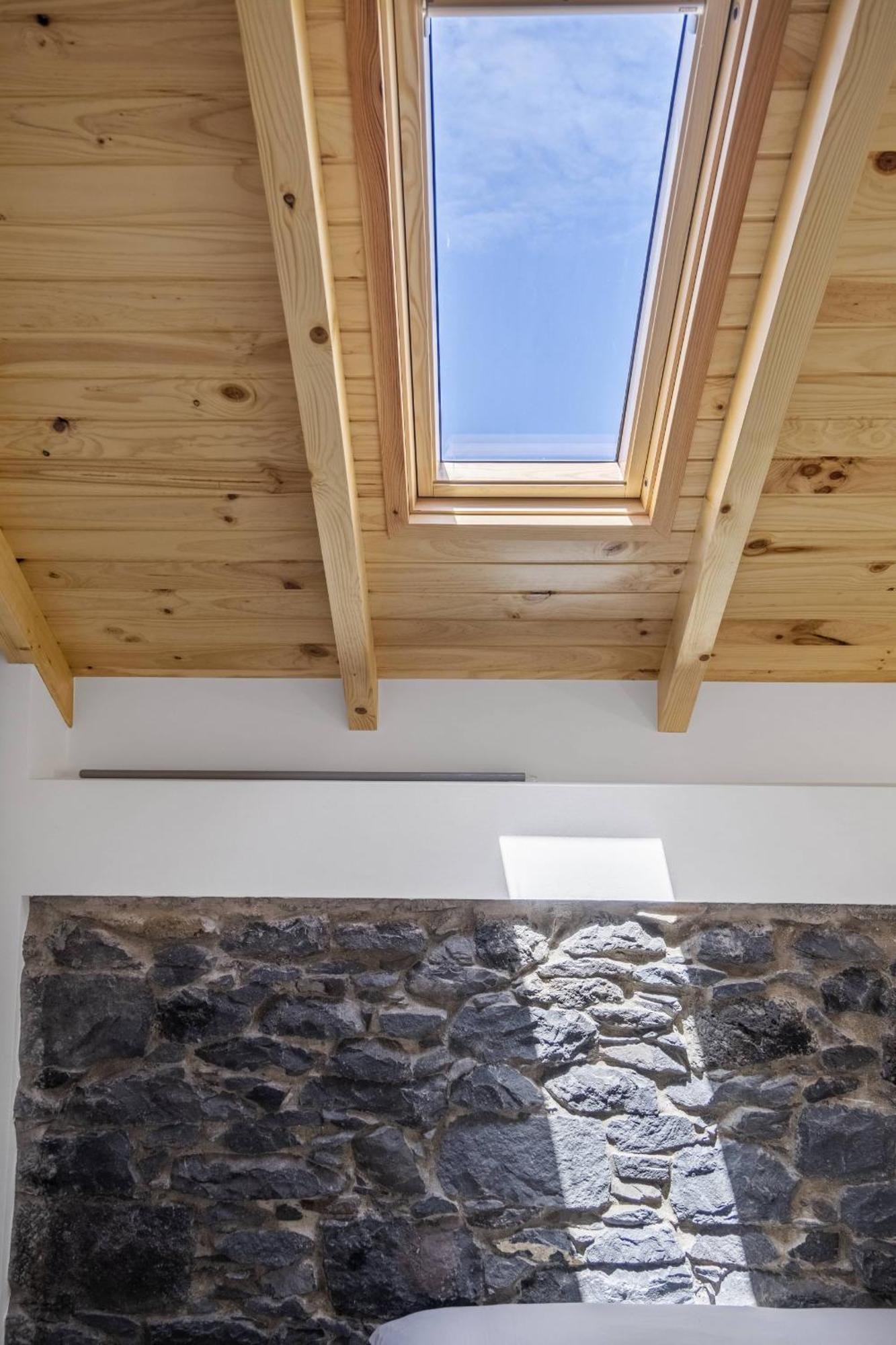 Mountain Retreat By Madeira Sun Travel Vila Porto Moniz Exterior foto